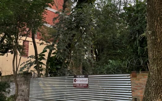 Terreno en centro de Posadas, en venta.